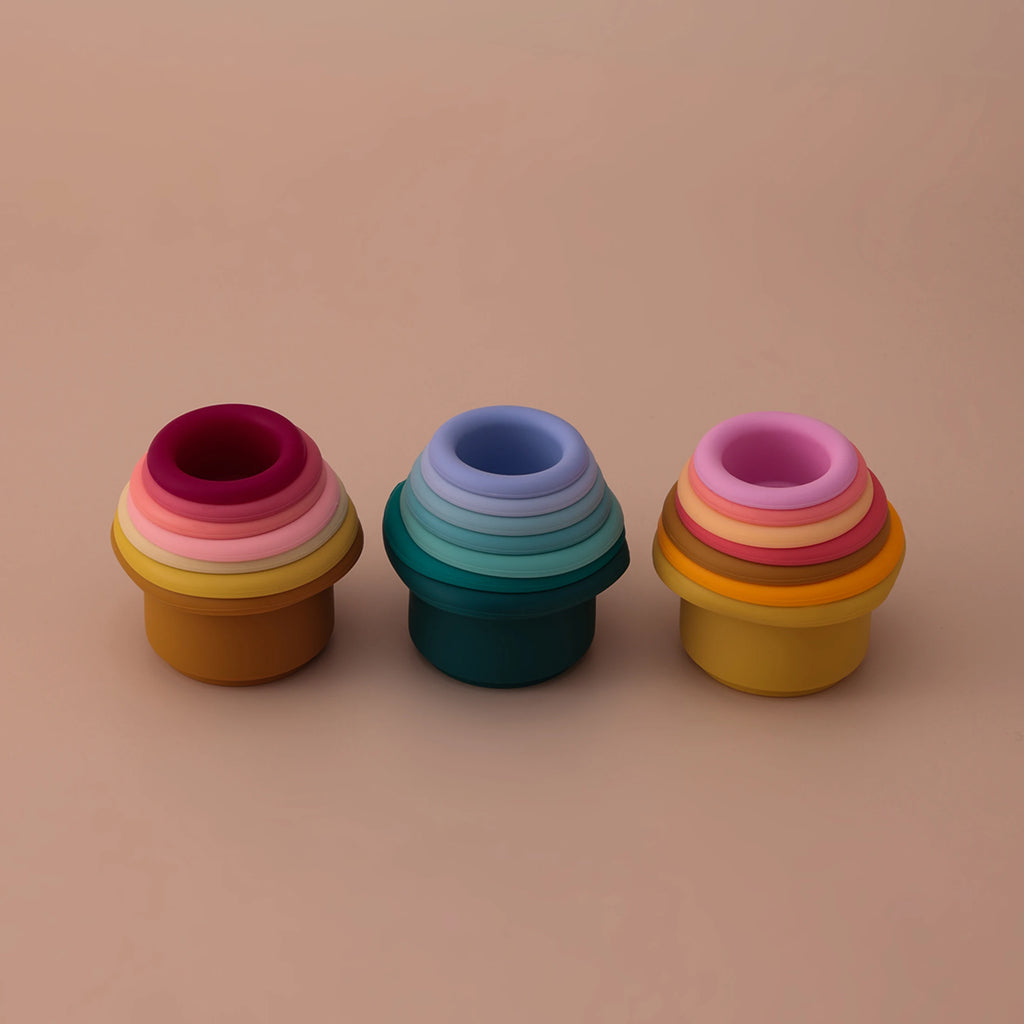Color Kids 1Set Silicone Hourglass Stacking Cup Montessori Teether Chew Toy Baby Sensory Bath Toy 0-36 M BPA Free Educational
